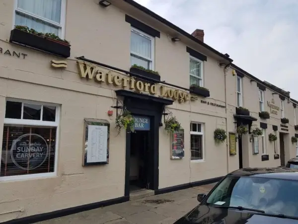 Waterford Lodge Hotel 6